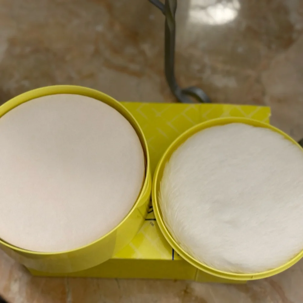 NWT/Box Jean Nate, Vintage, Silkening Body Powder - Picture 4 of 5